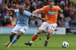 华体会皇马赞助商-加拿大碾压英格兰，德容统治全场的简单介绍